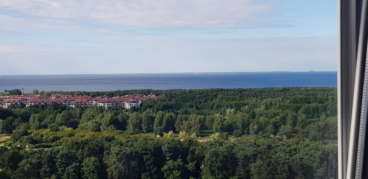 Lejlighed 16th Floor View On The Sea And City. 15 Minutes Walk To The Beach.