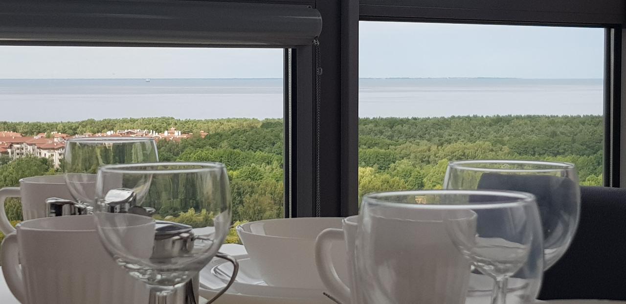 16th Floor View On The Sea And City. 15 Minutes Walk To The Beach.
