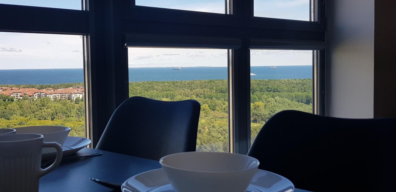 16th Floor View On The Sea And City. 15 Minutes Walk To The Beach. Lejlighed *