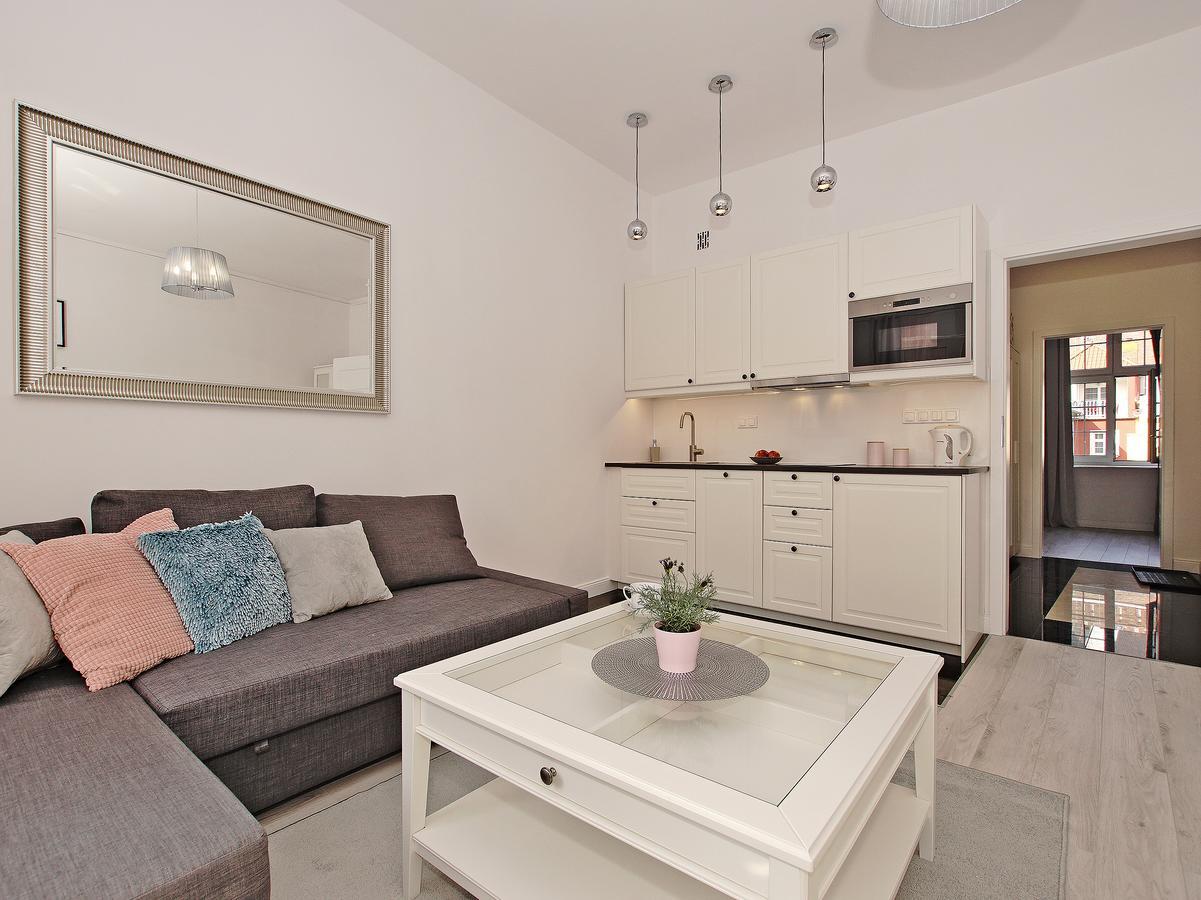 Apartament Kameralny Długa 50 *