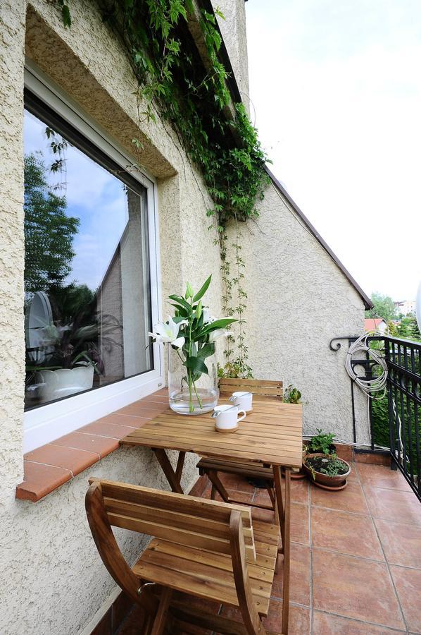 A Place Like Wiewiorcza Apartment *
