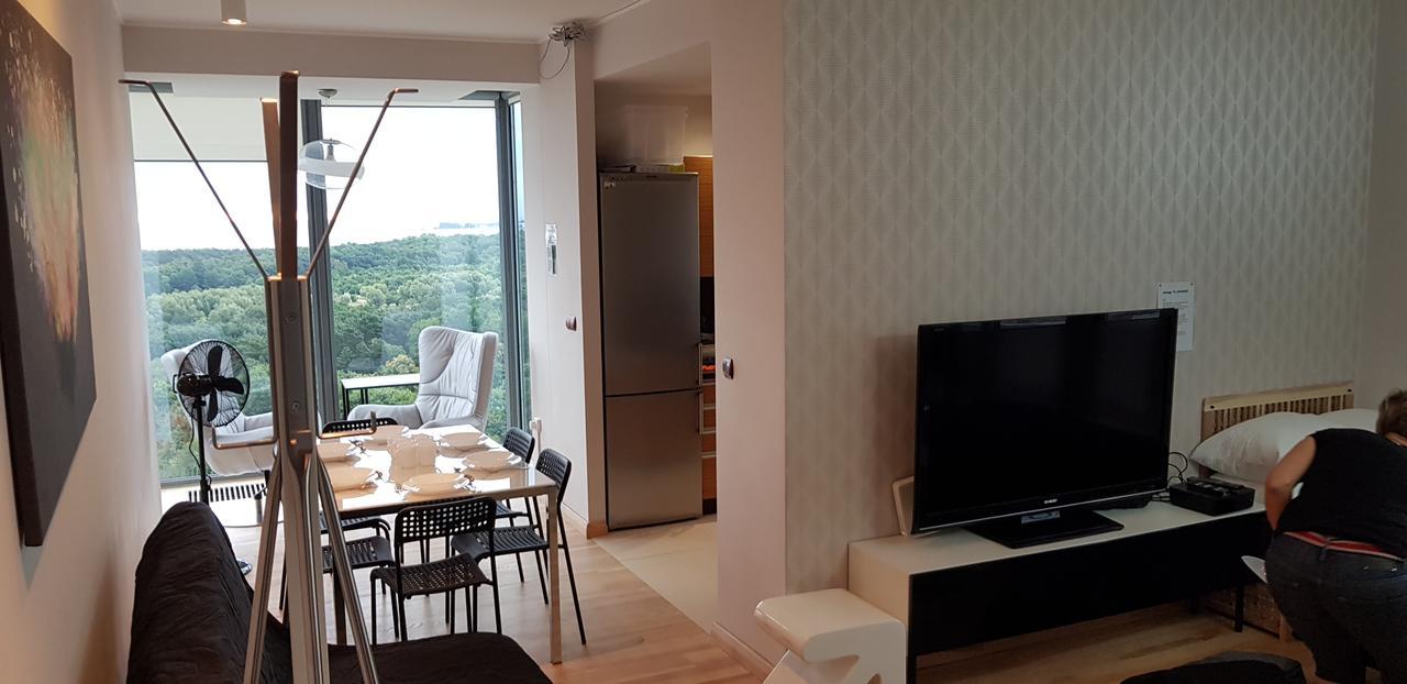 16th Floor View On The Sea And City. 15 Minutes Walk To The Beach. Gdańsk