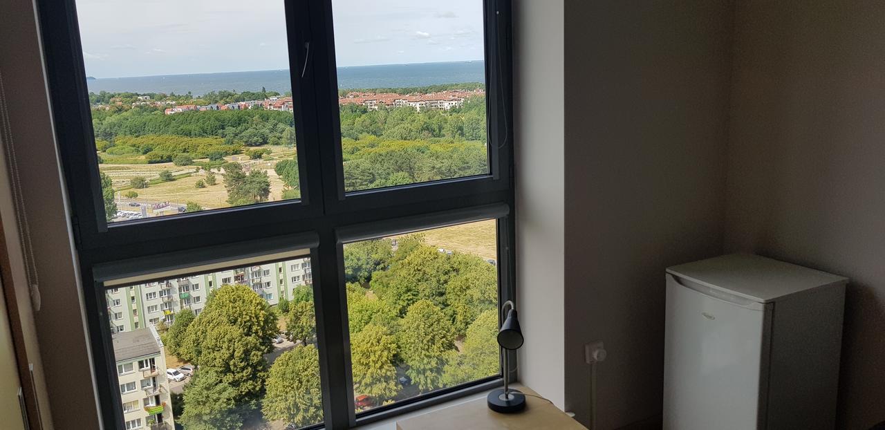 16th Floor View On The Sea And City. 15 Minutes Walk To The Beach. Lejlighed *