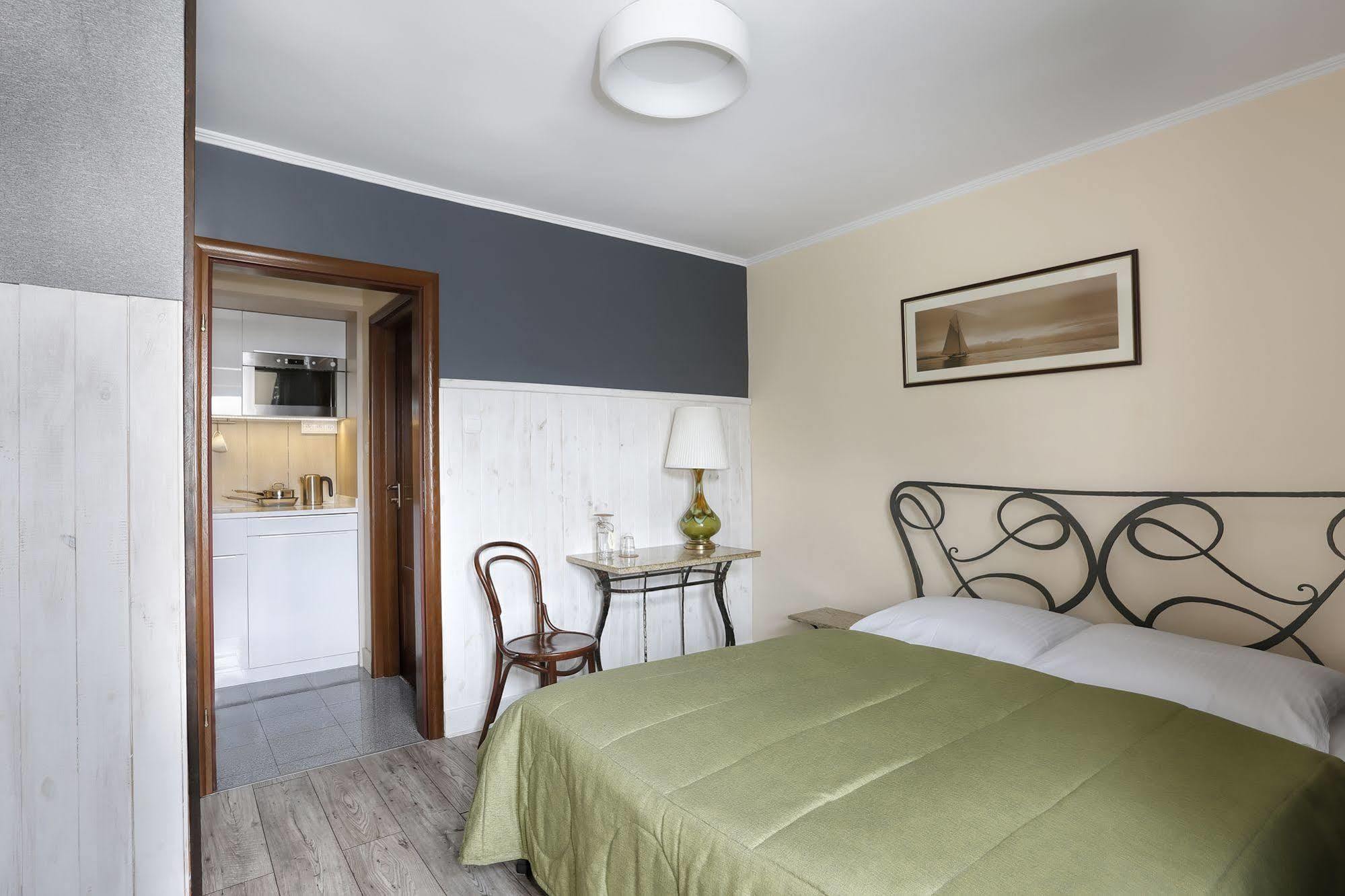 Oliwa Park Aparthotel 3*