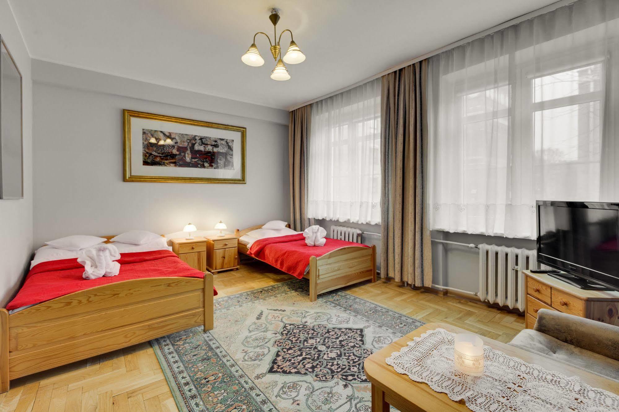 Aparthotel Dom Aktora