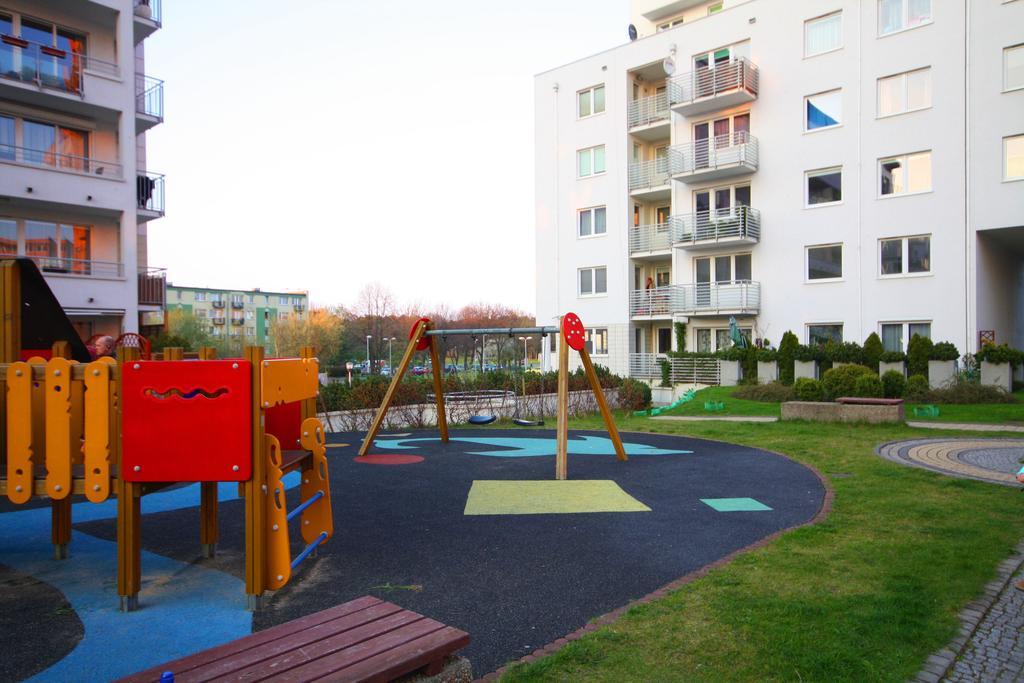Apartment Rent A Flat - Obroncow Wybrzeza St. *