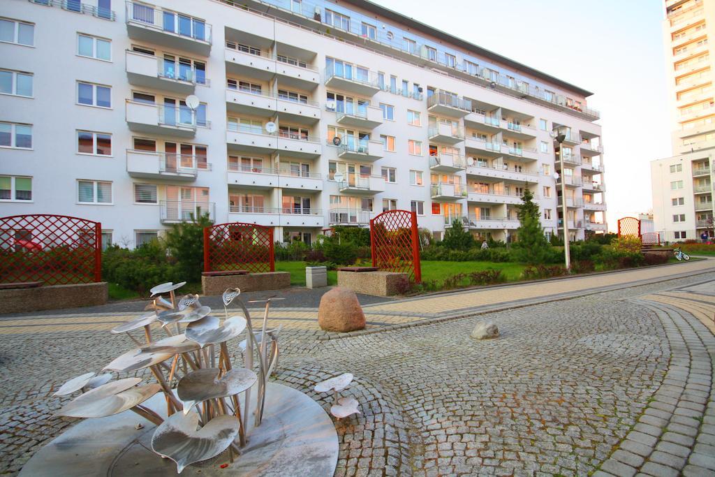 Rent A Flat - Obroncow Wybrzeza St. *