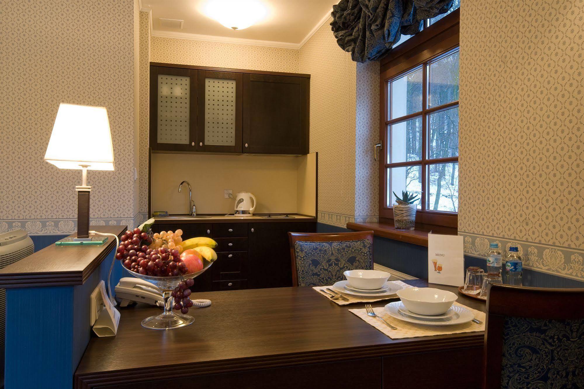 Jaskowy Dworek Aparthotel 3*