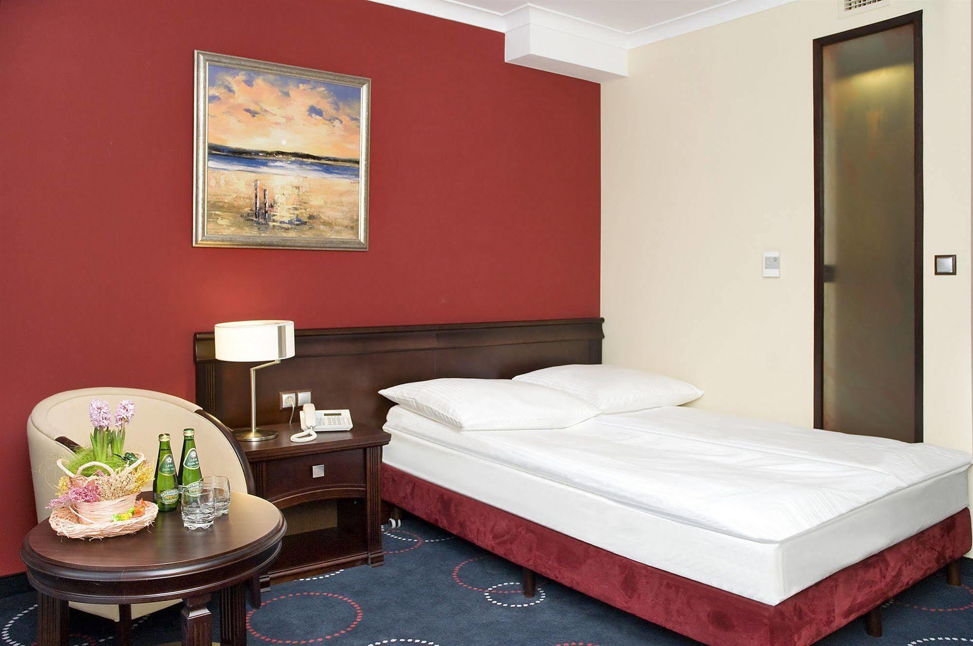 Hotel Admiral 4*
