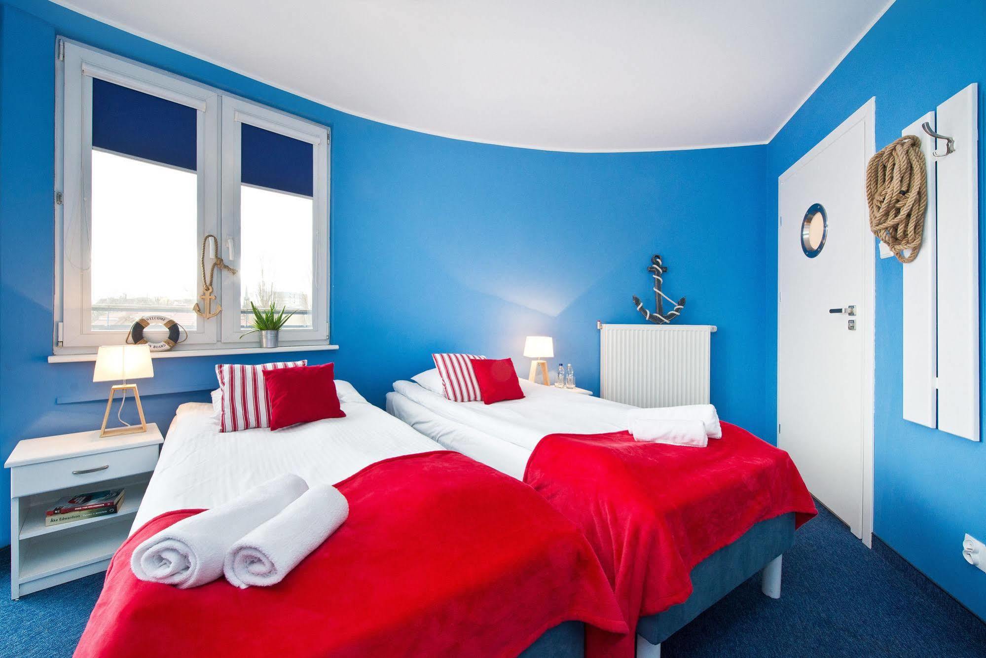 Navy Group - Marina Bed & Breakfast