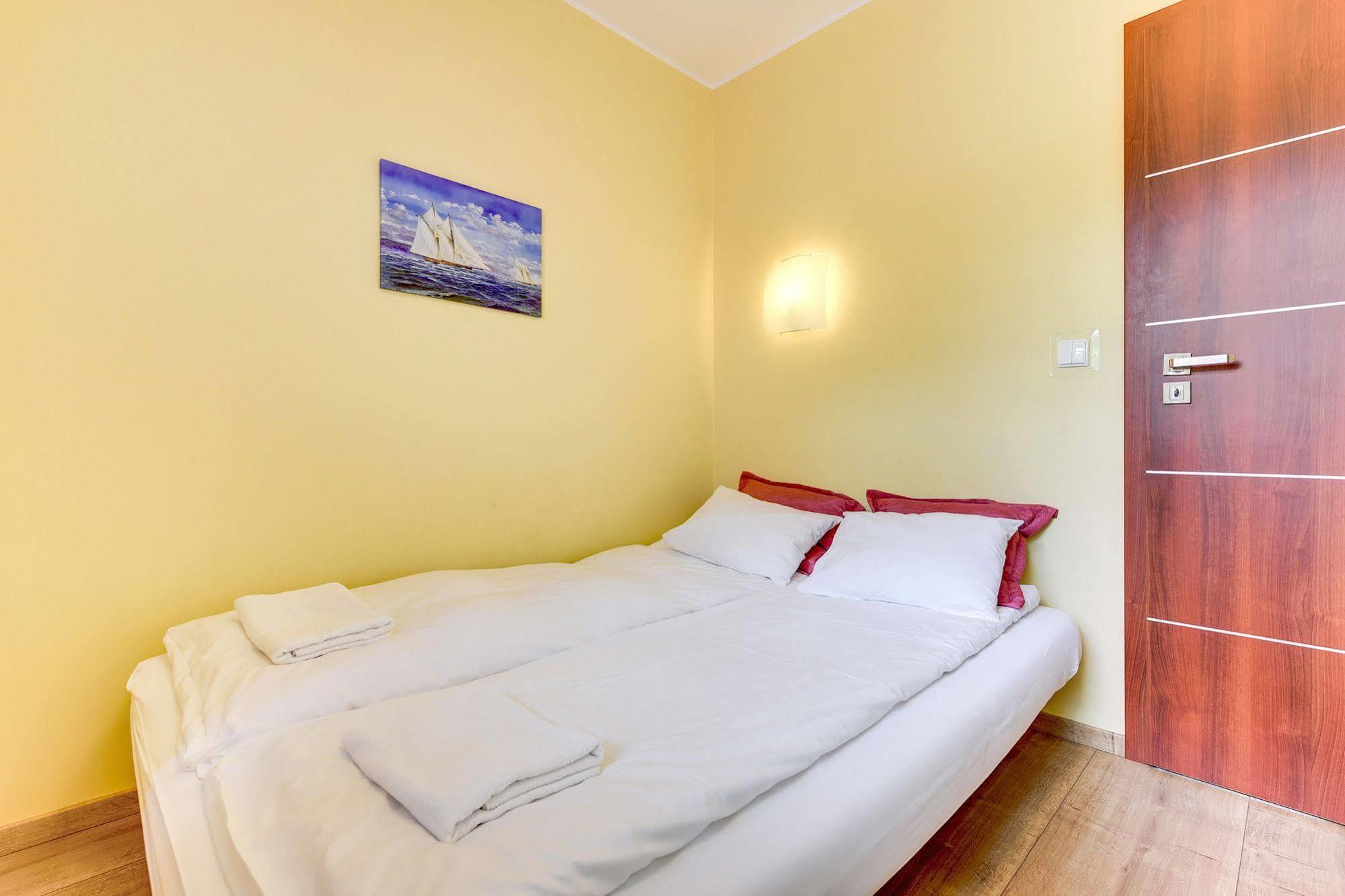Apartment Rent A Flat - Torunska St. *