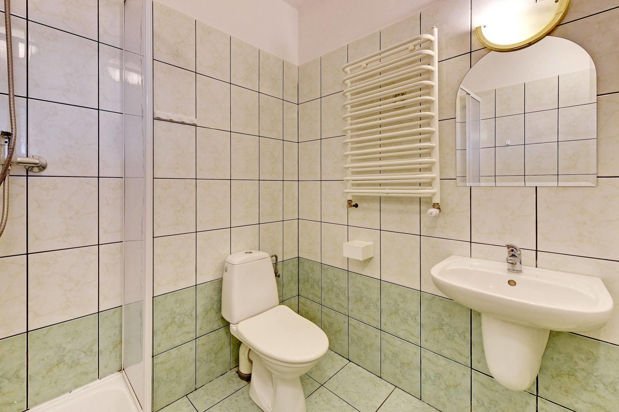 Bed & Breakfast - Goscinne 2*