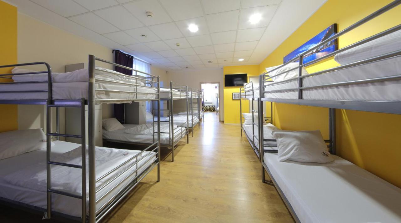 3 Hostel *