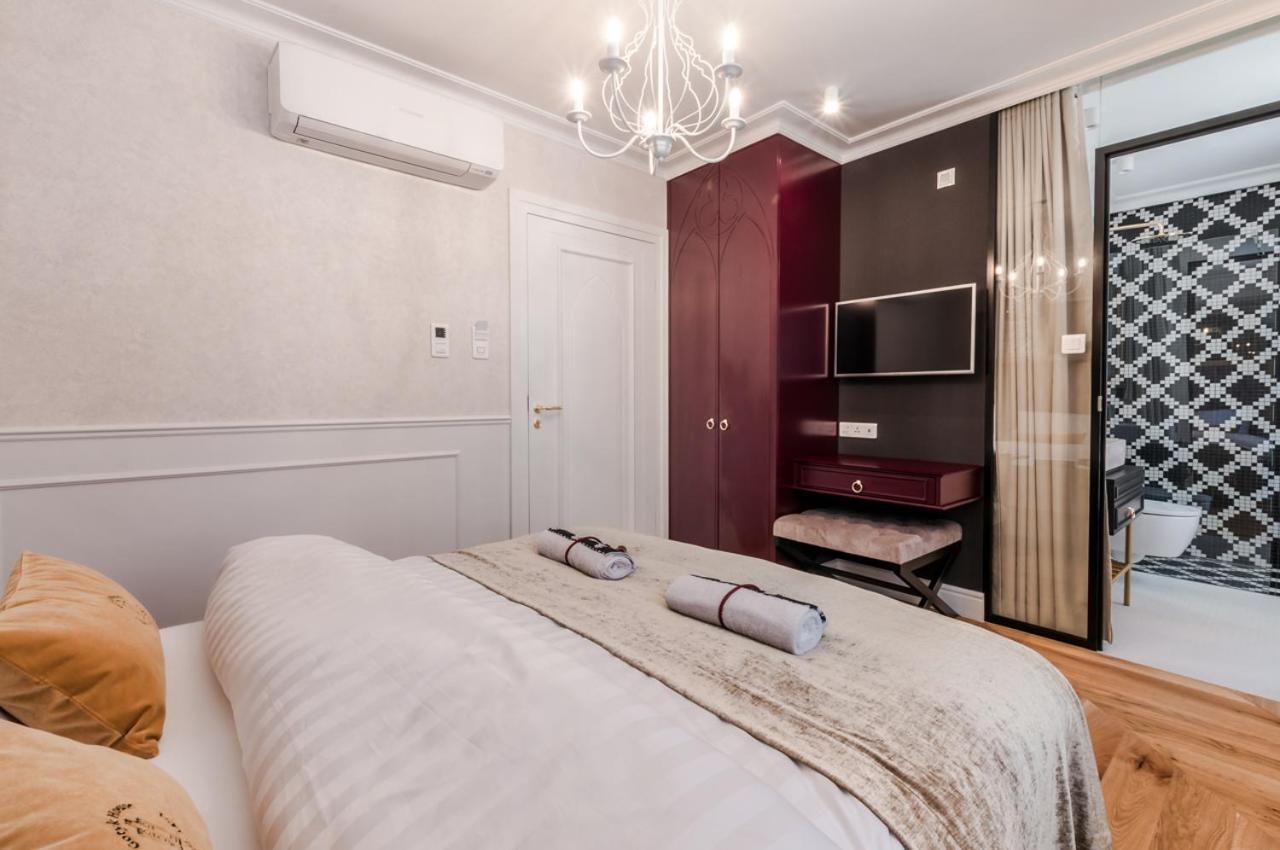 Gotyk House