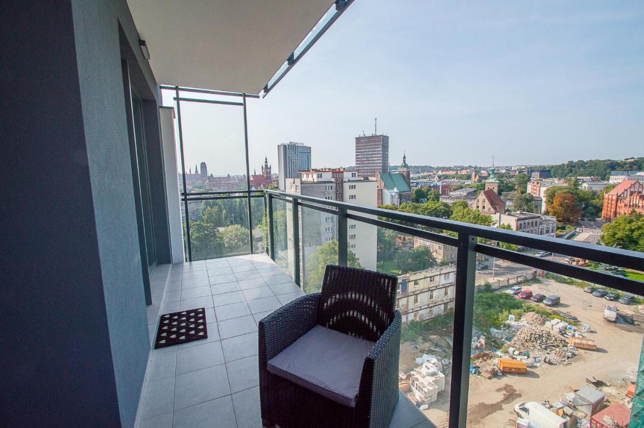 With Two Bedrooms On The 10th Floor *