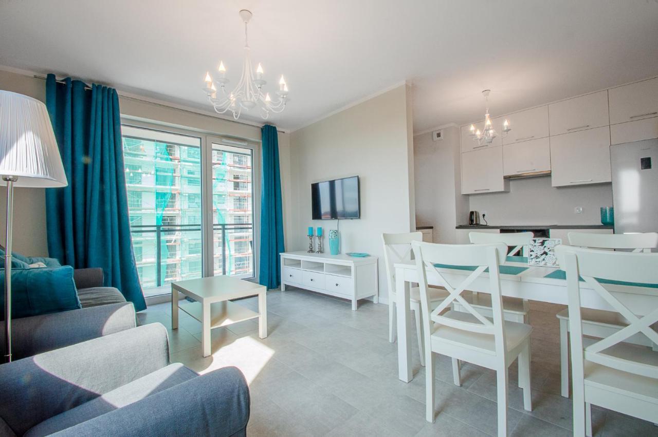 Apartment With Two Bedrooms On The 10th Floor *