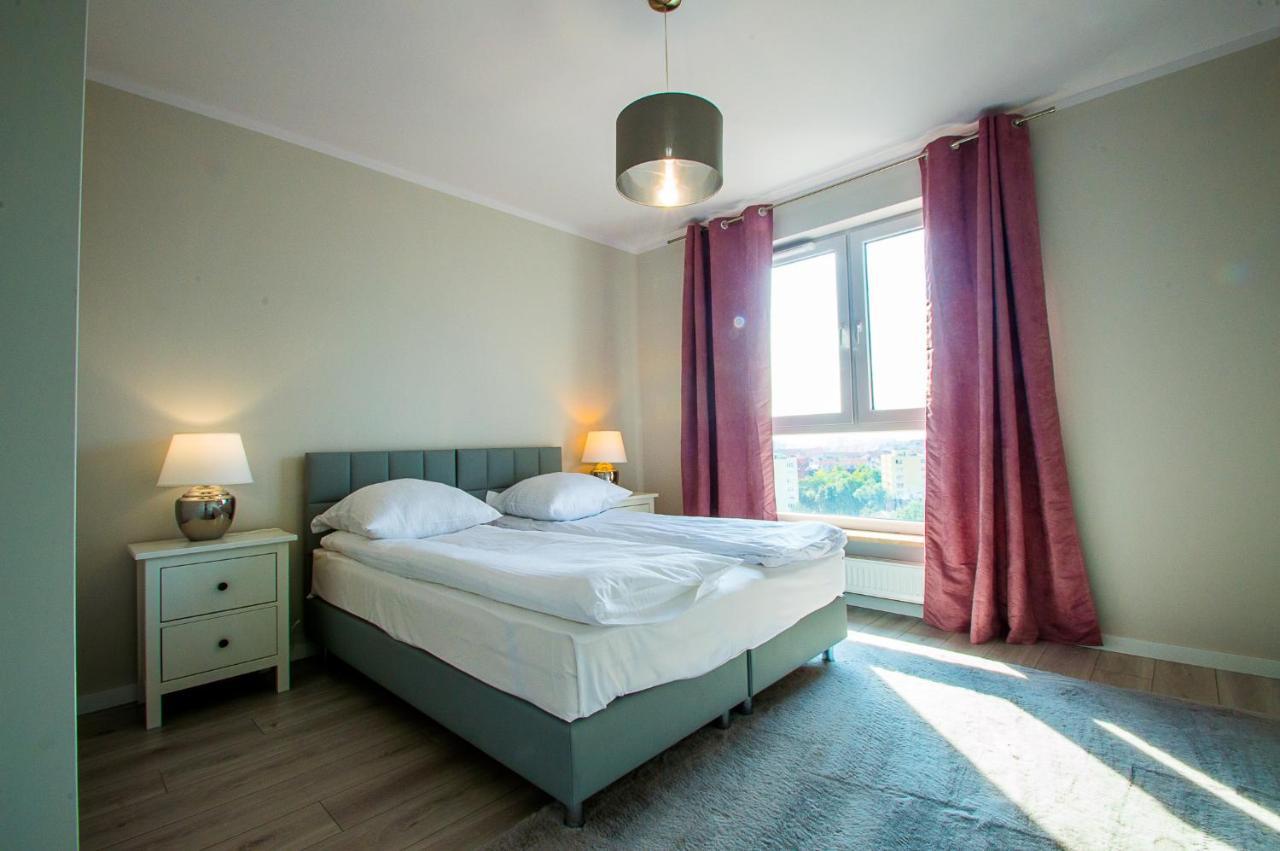 With Two Bedrooms On The 10th Floor