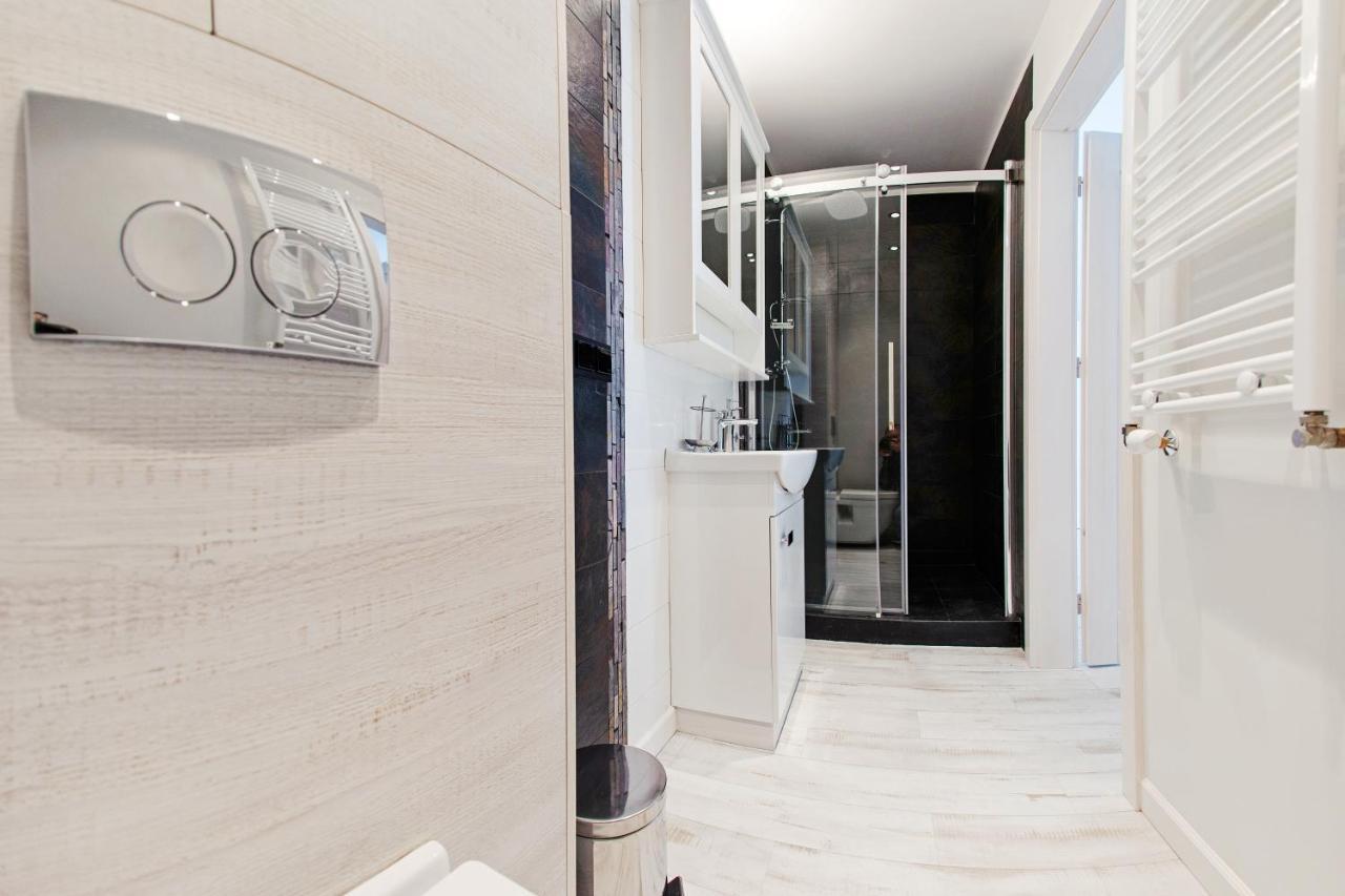 Sun & Snow Aura Apartment *