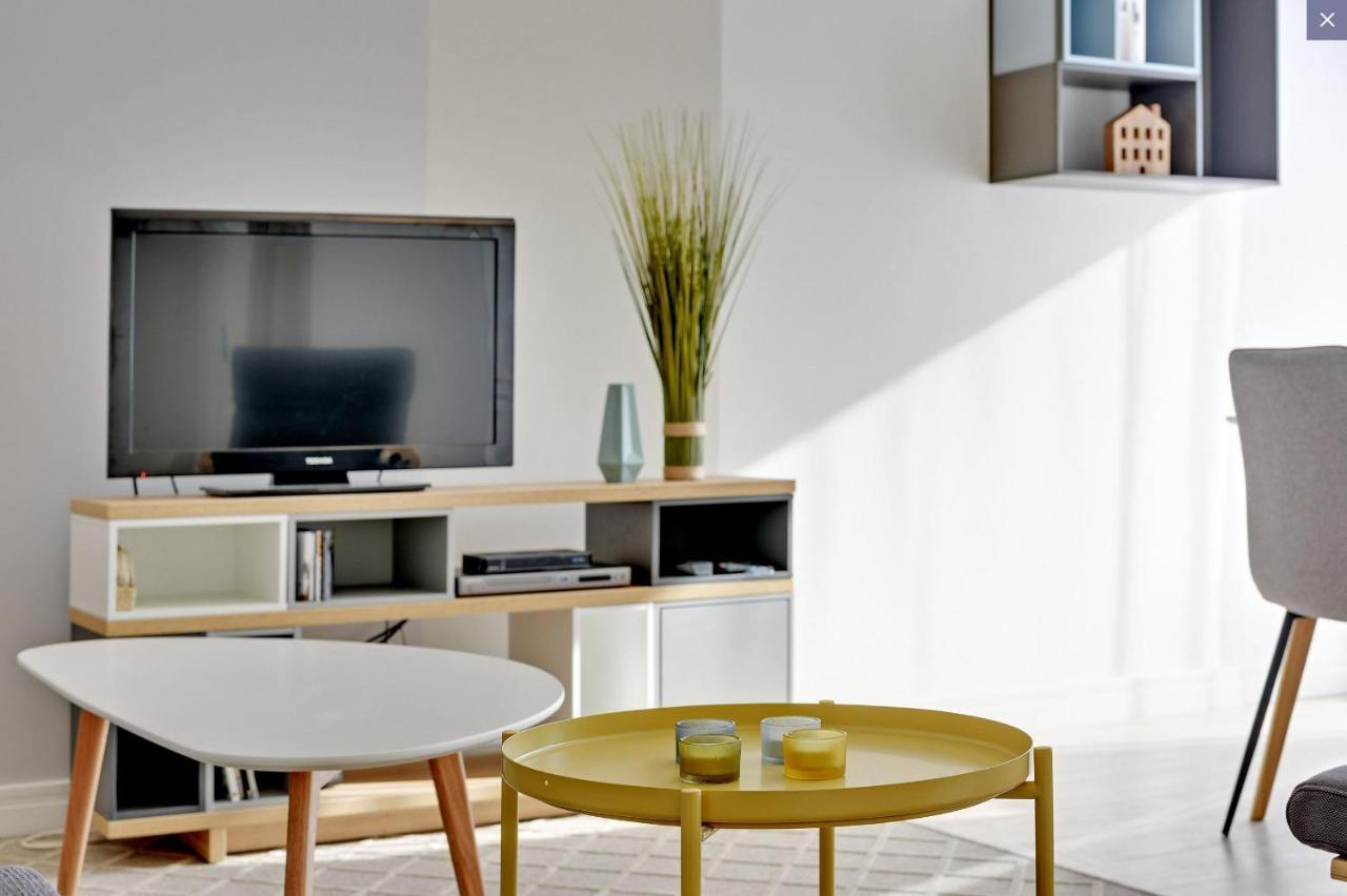 Apartment Aviator Modern 83 *