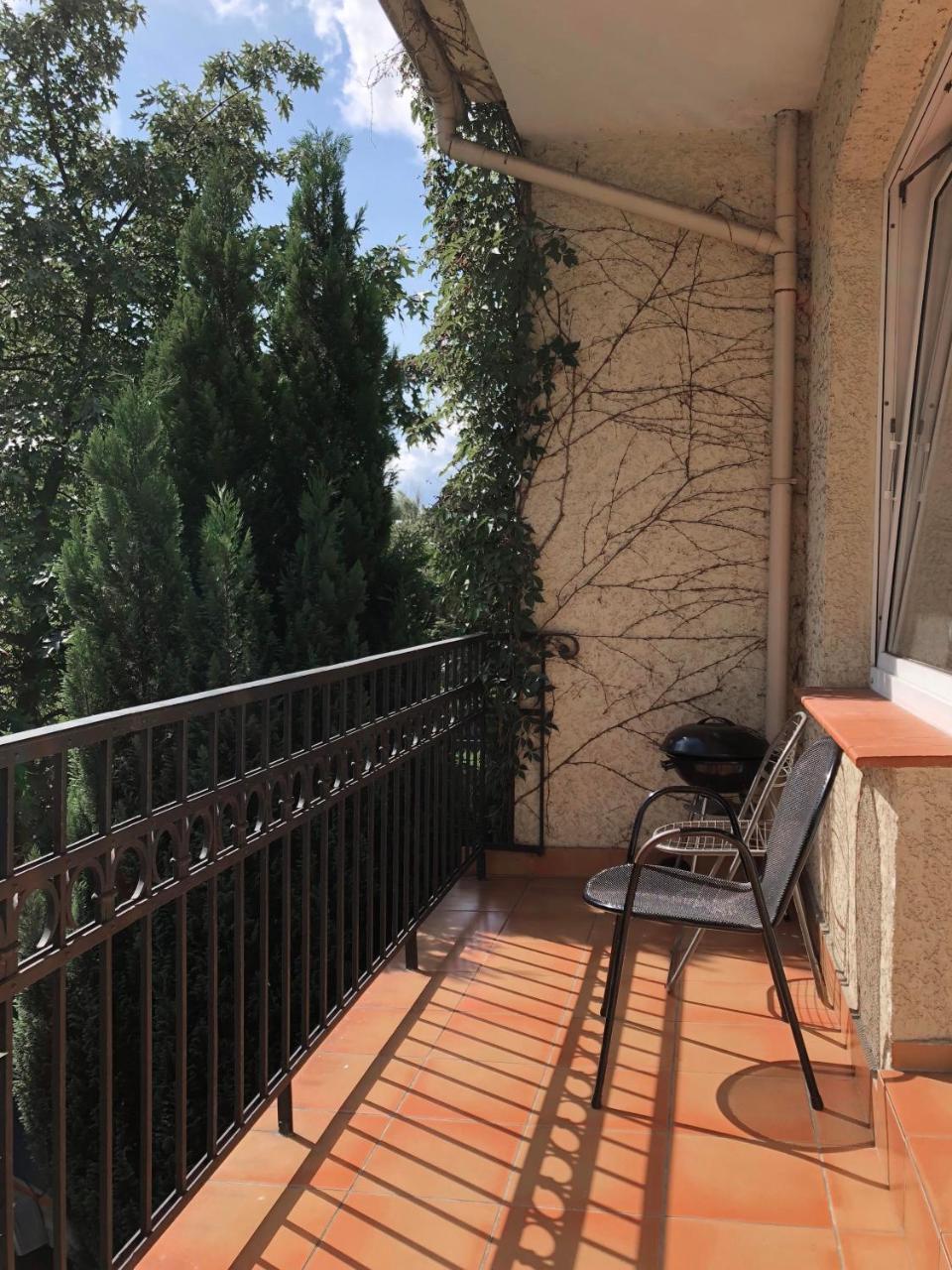 A Place Like Wiewiorcza Apartment