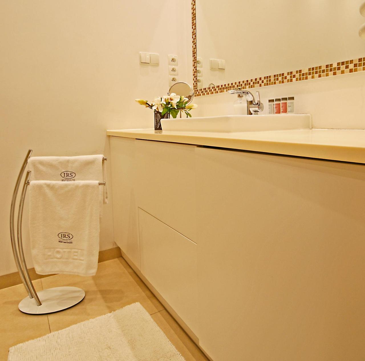 Apartment Irs Royal Apartments Apartamenty Irs Kwartal Kamienic Gdansk