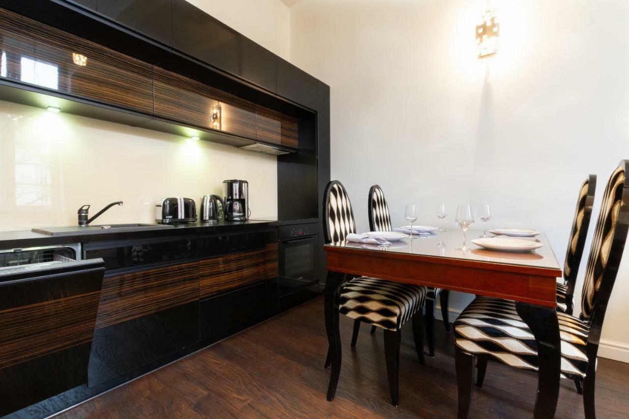 Old Town Piwna By Renters