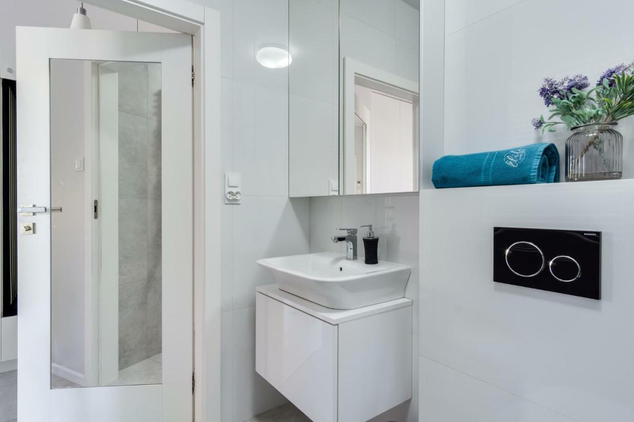 Elite Sadova Deluxe Apartment
