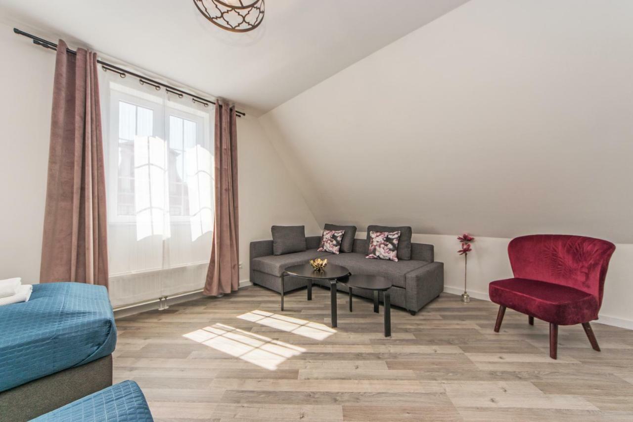 Black Swan House, Old Town 3*