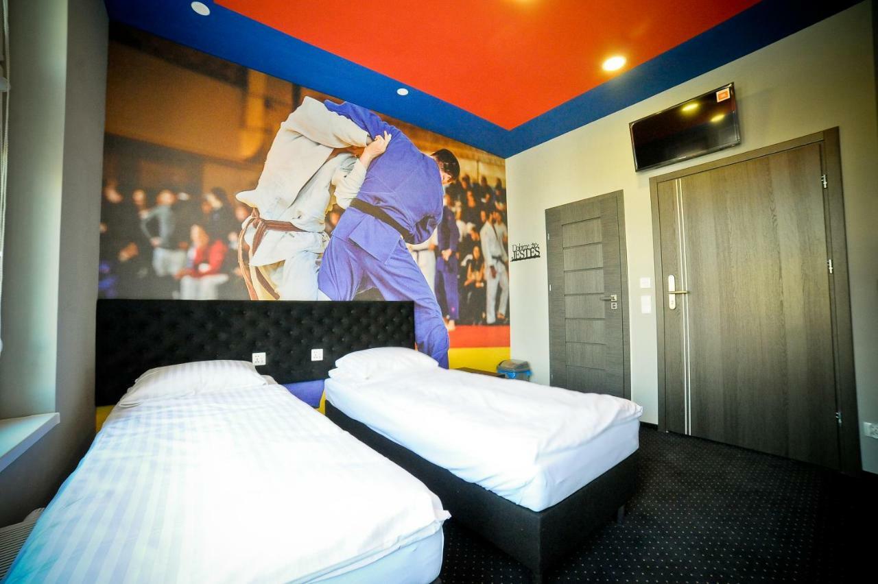 Olympic - Old Town Hostel *