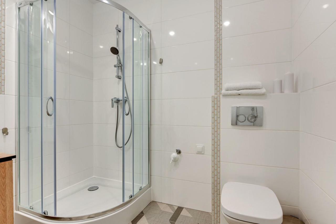 Waterlane Island Pool & Gym Apartment *