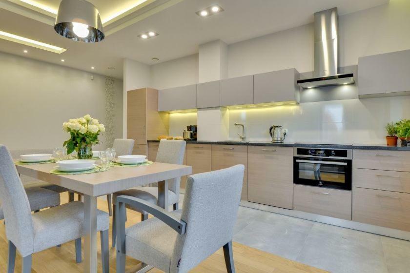 Tobiasza Old Town Flatinfo Apartment *