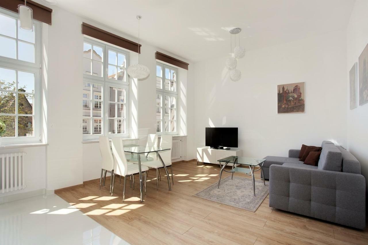Apartment Viu Postcards From