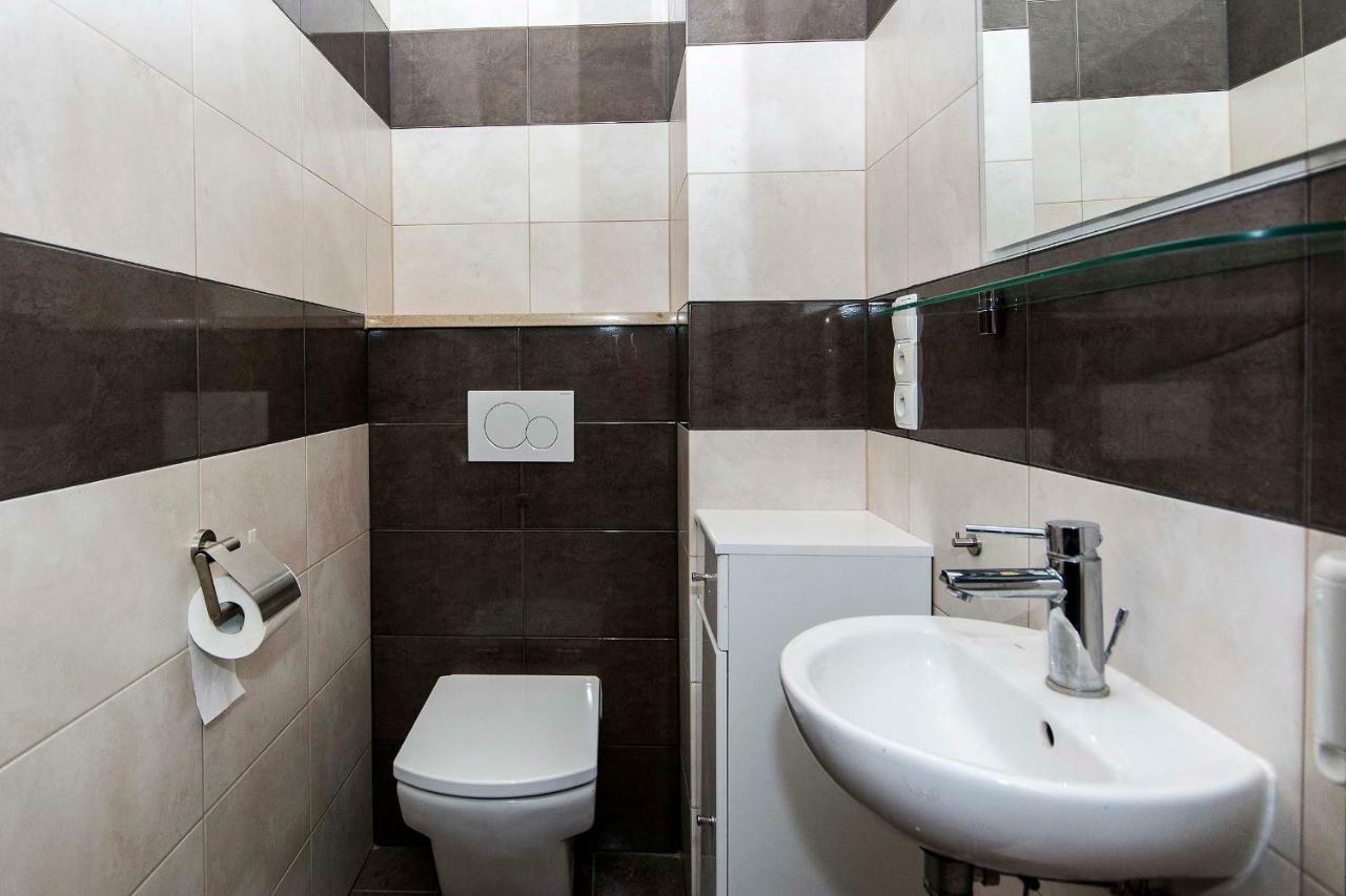 Gold - Neptun Park By Oneapartments Apartment