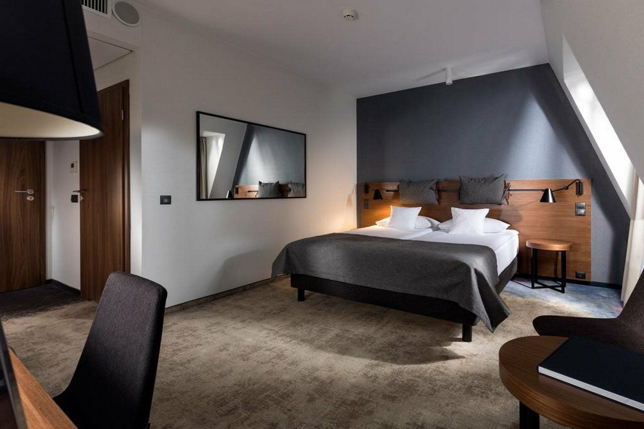 Sadova Hotell