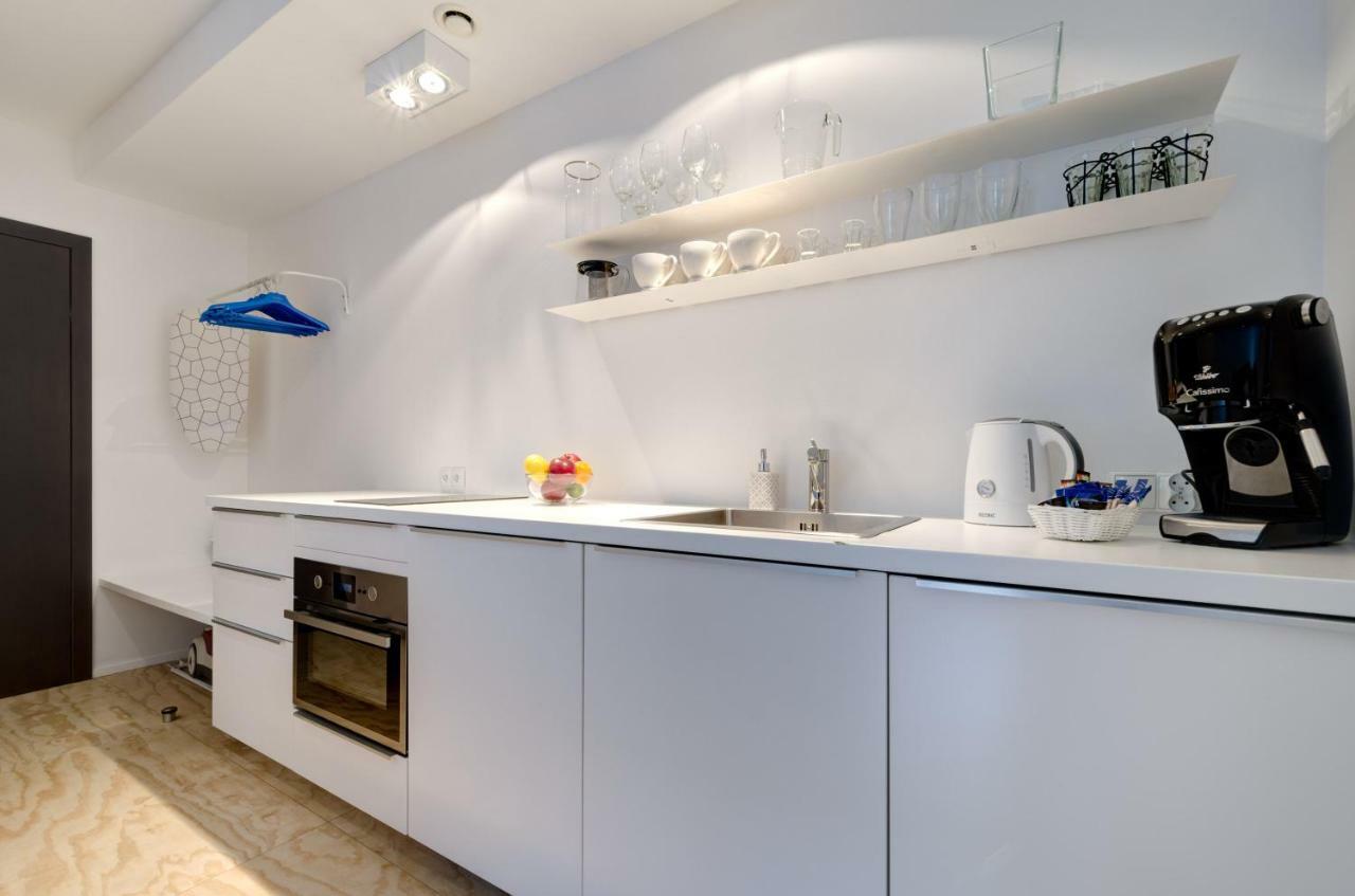 Apartment Happy Old Town Tartaczna Street 29b