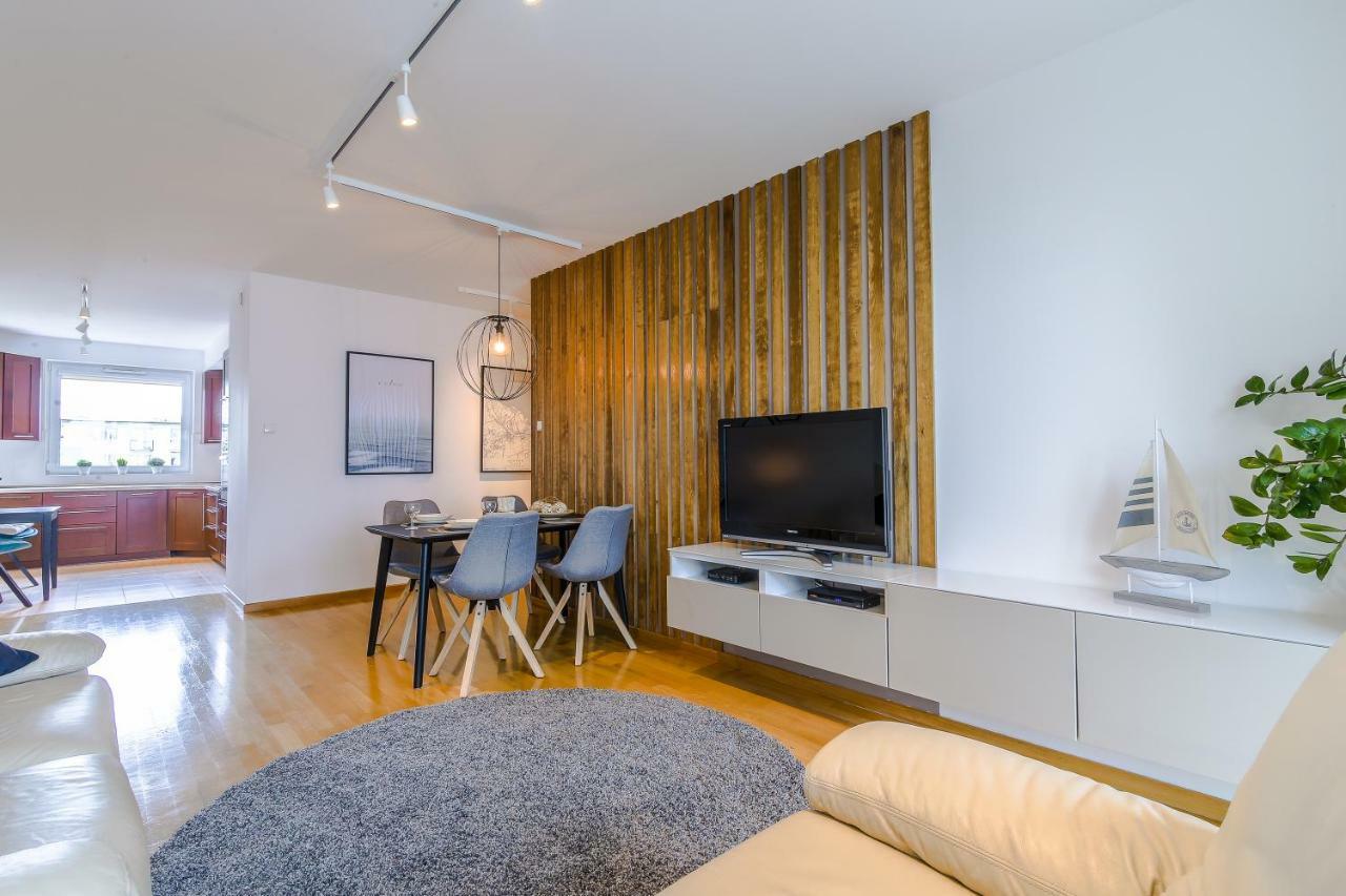 Rent A Flat - Obroncow Wybrzeza St. Gdansk