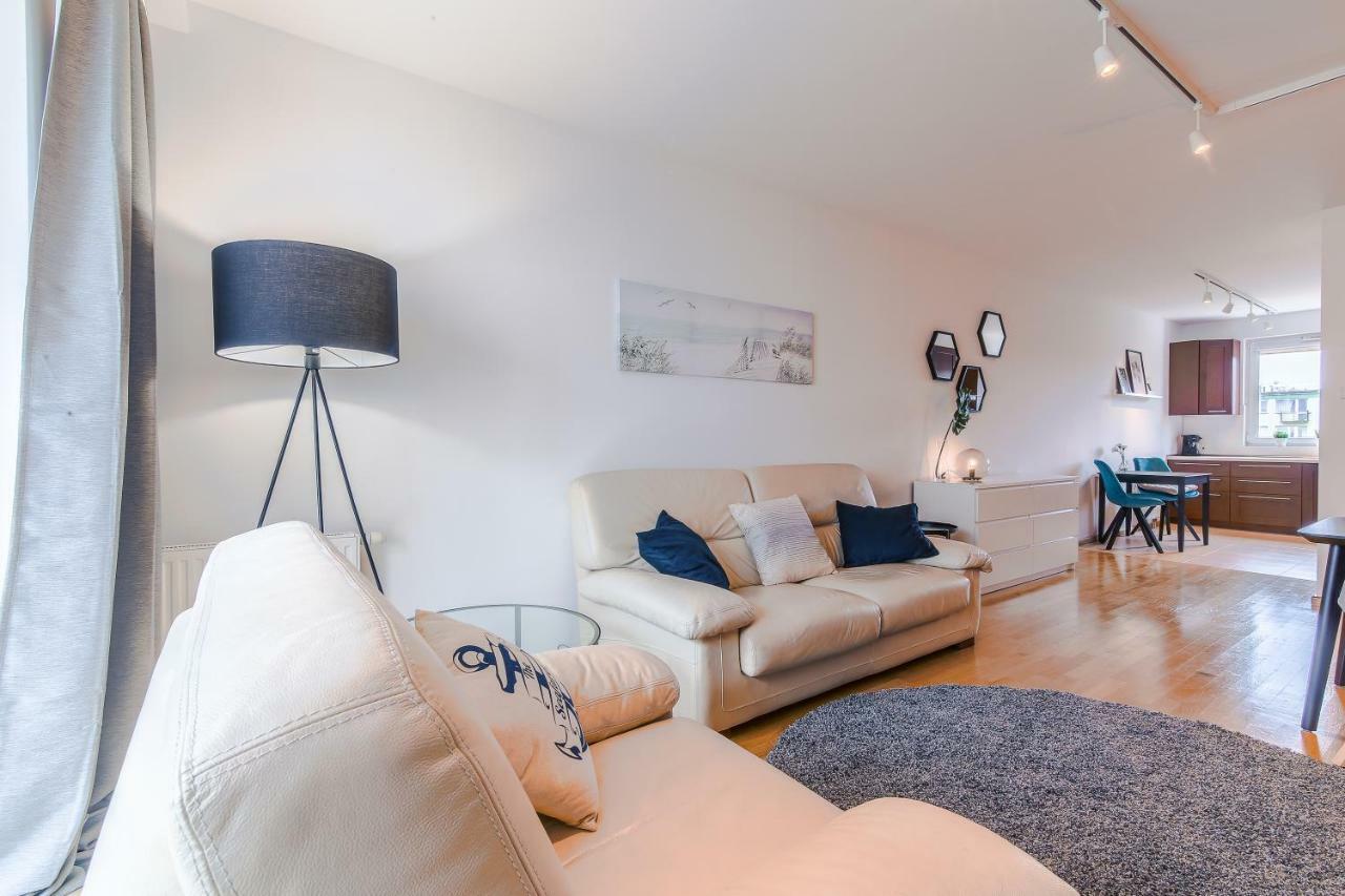 Rent A Flat - Obroncow Wybrzeza St. * Gdansk