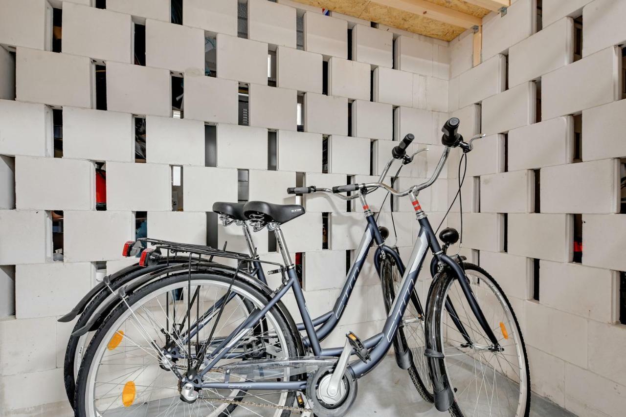 Luxury Voyage + Extra Bikes Apartment