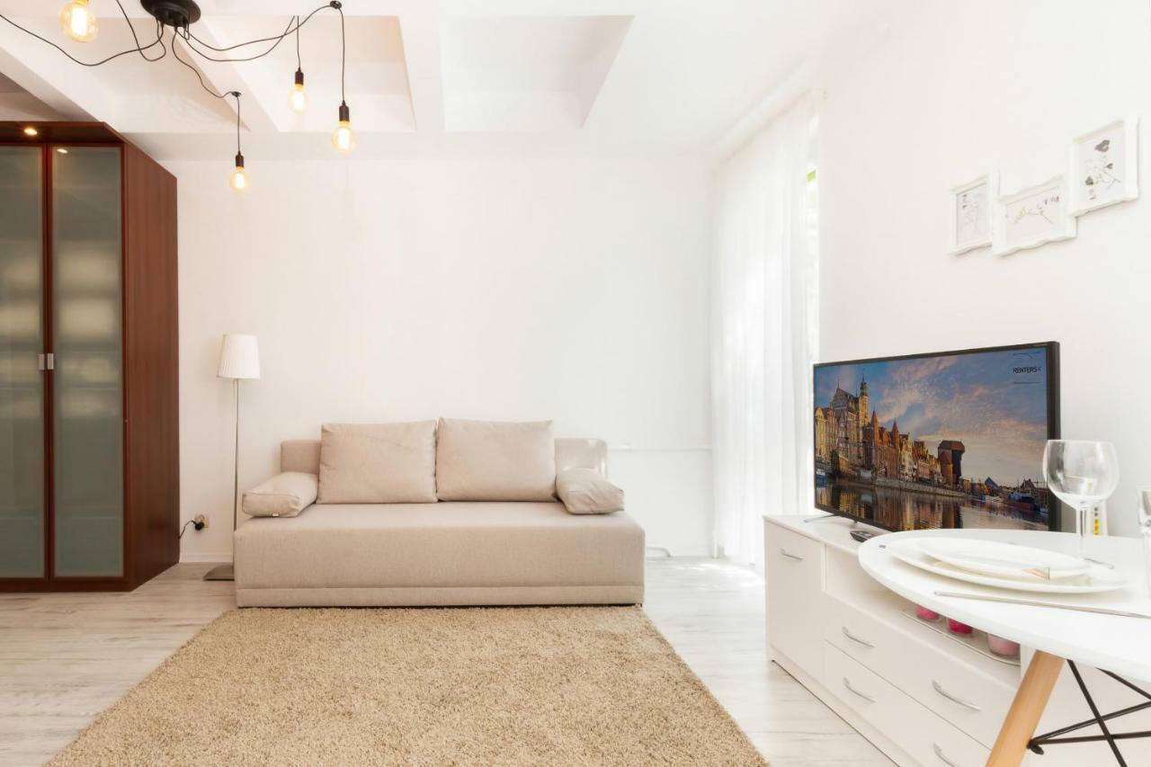 Dworska By Renters Huoneisto