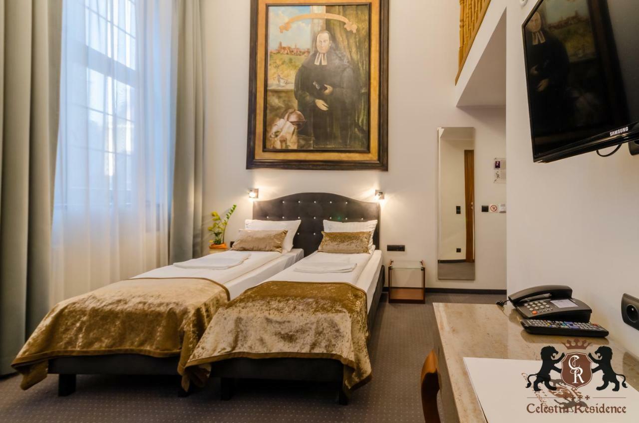 Aparthotel Celestin 3*