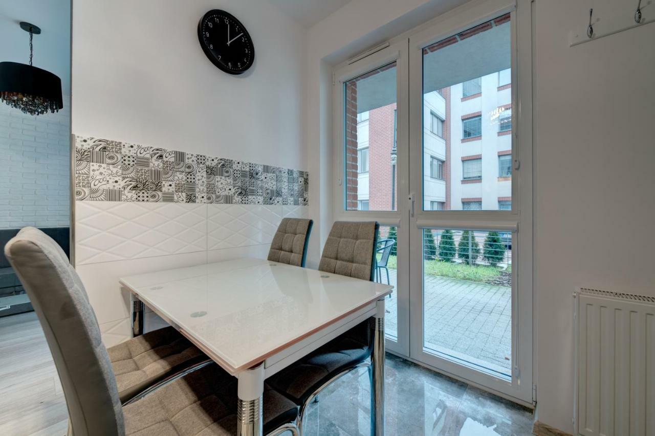 White Lions - Old Town Apartment