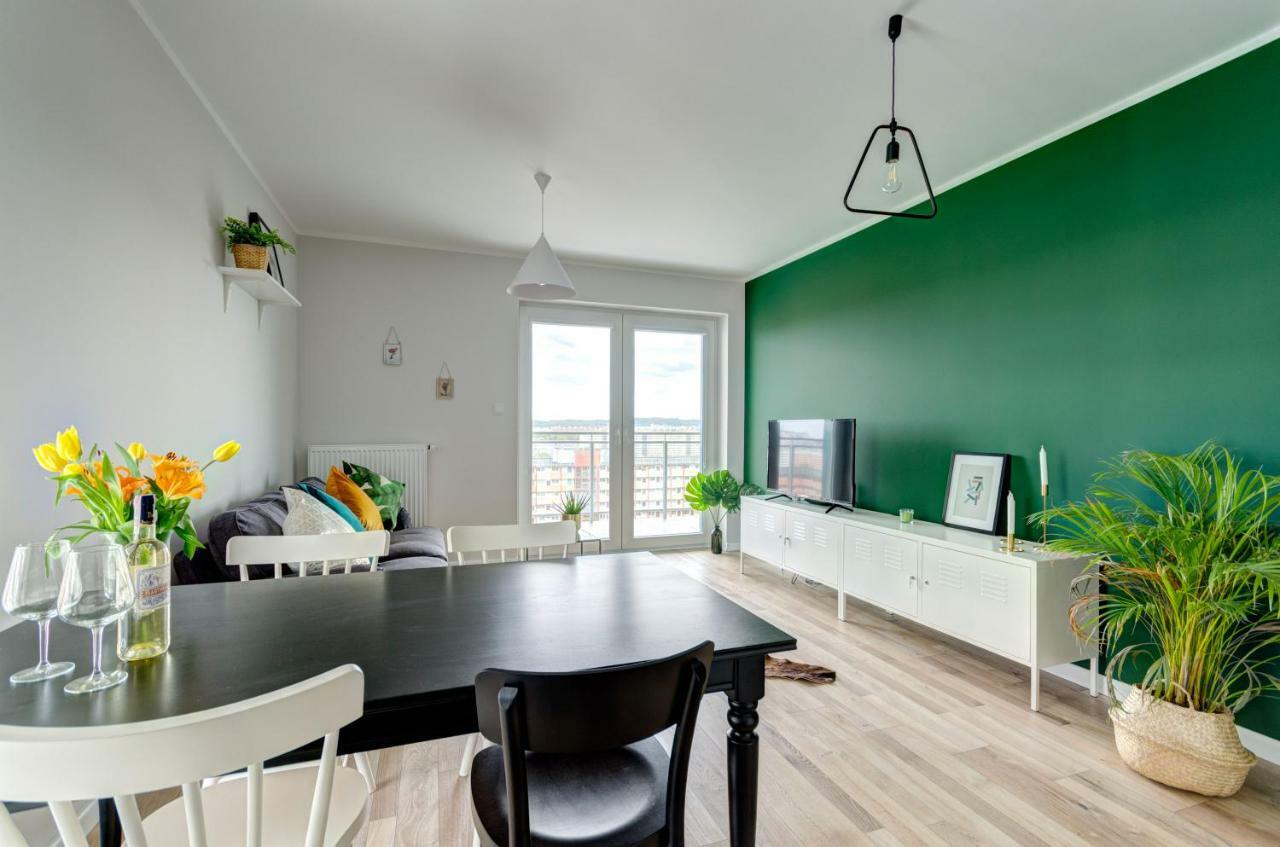 Beautiful Seaside View - 4 Oceans Premium Gdansk