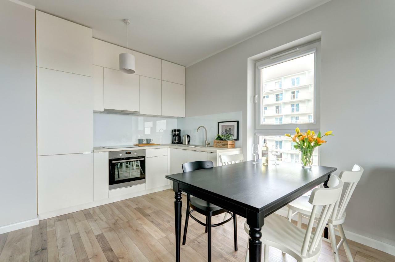 Apartment Beautiful Seaside View - 4 Oceans Premium *