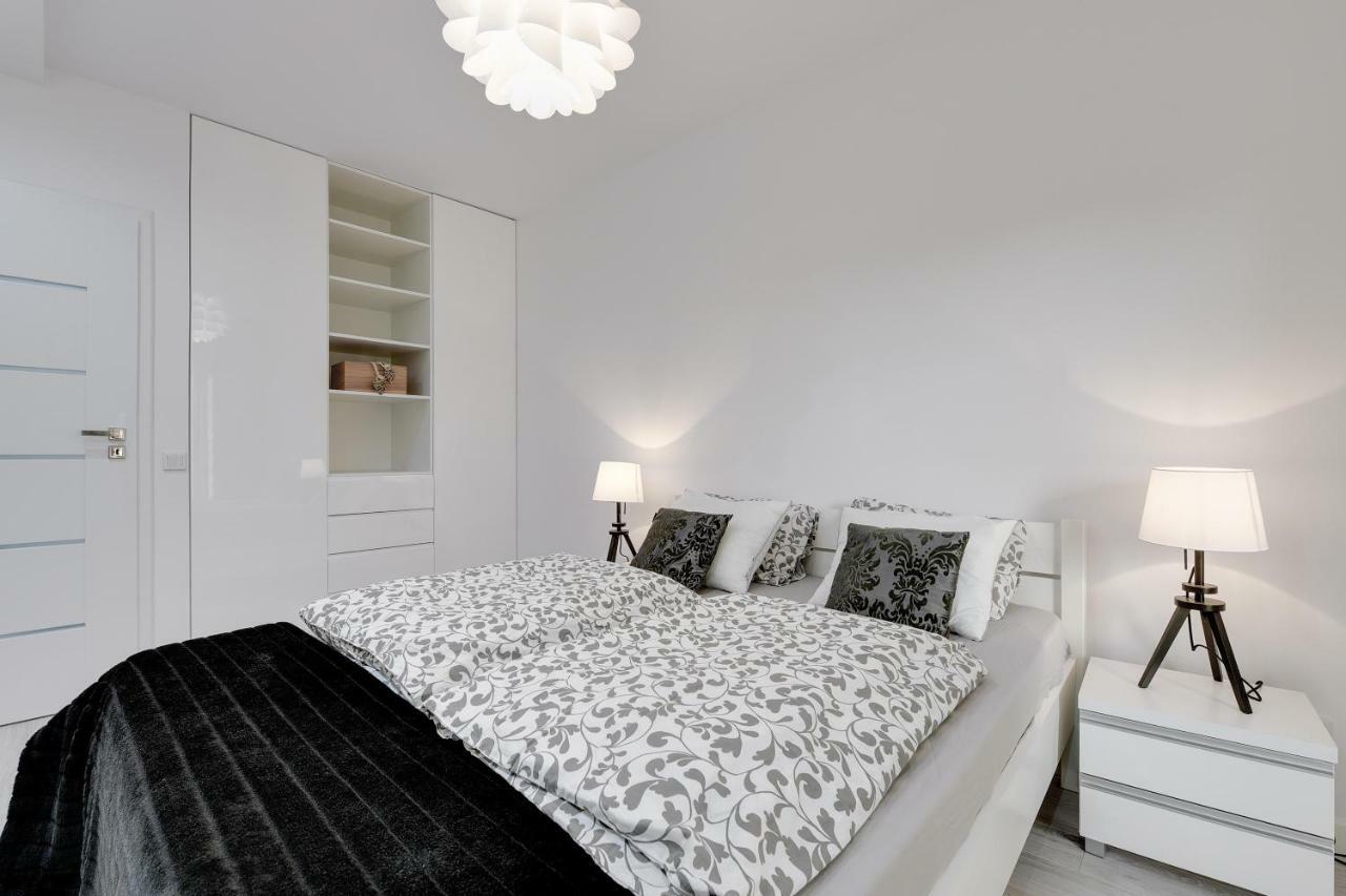 Apartment Beautiful Seaside View - 4 Oceans Premium