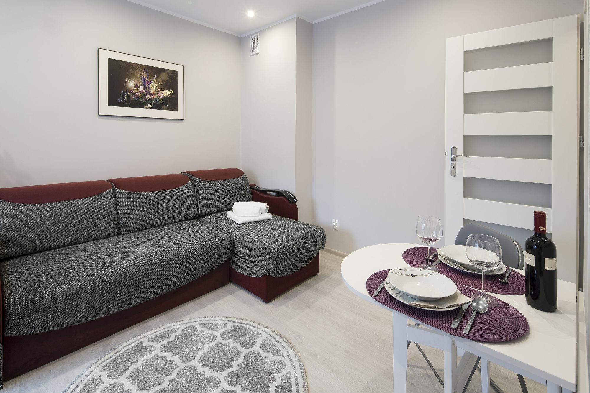 Rentapartments - Centrum Apartment