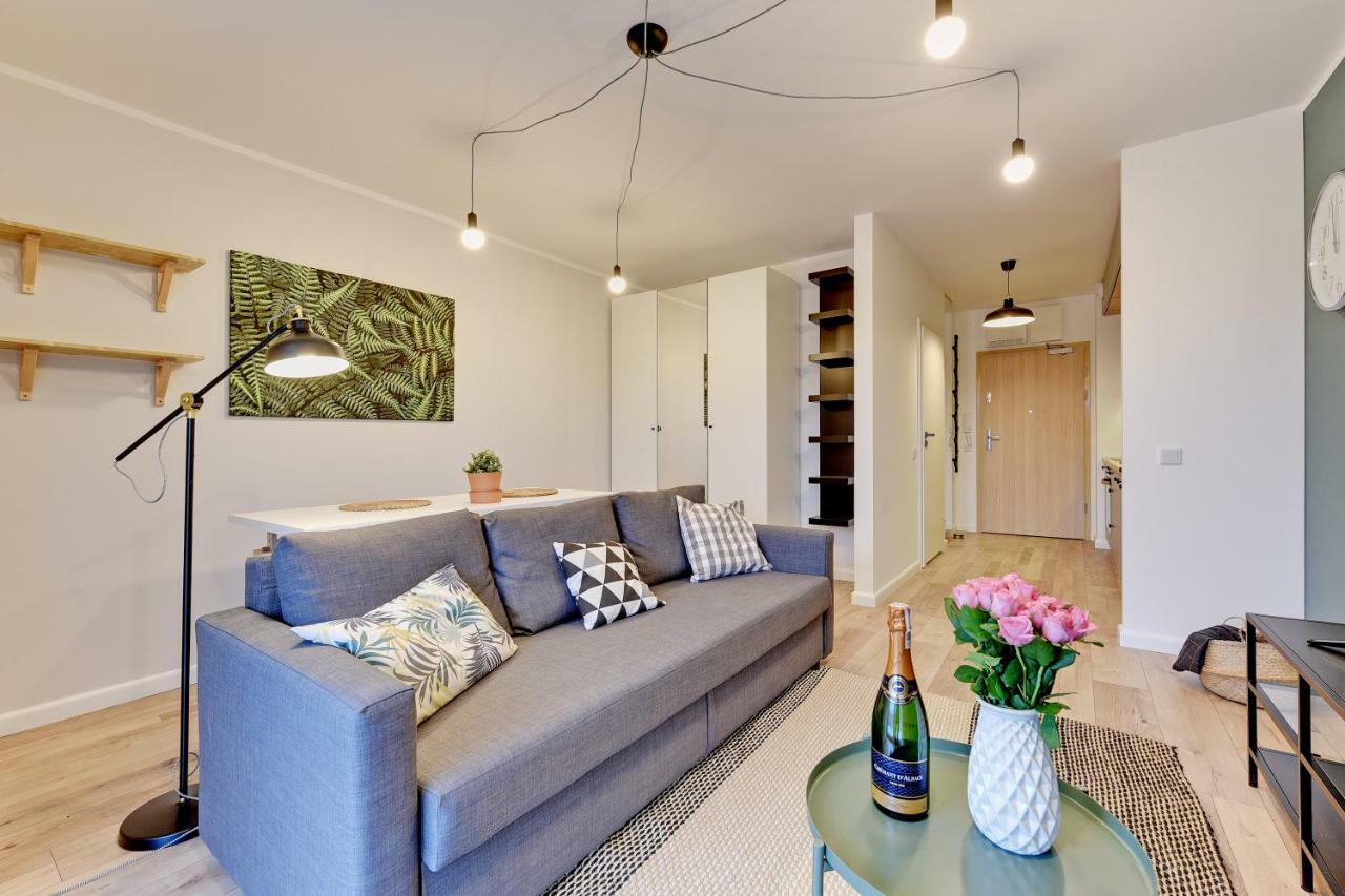 Beautiful Seaside View - 4 Oceans Premium Apartment Gdansk