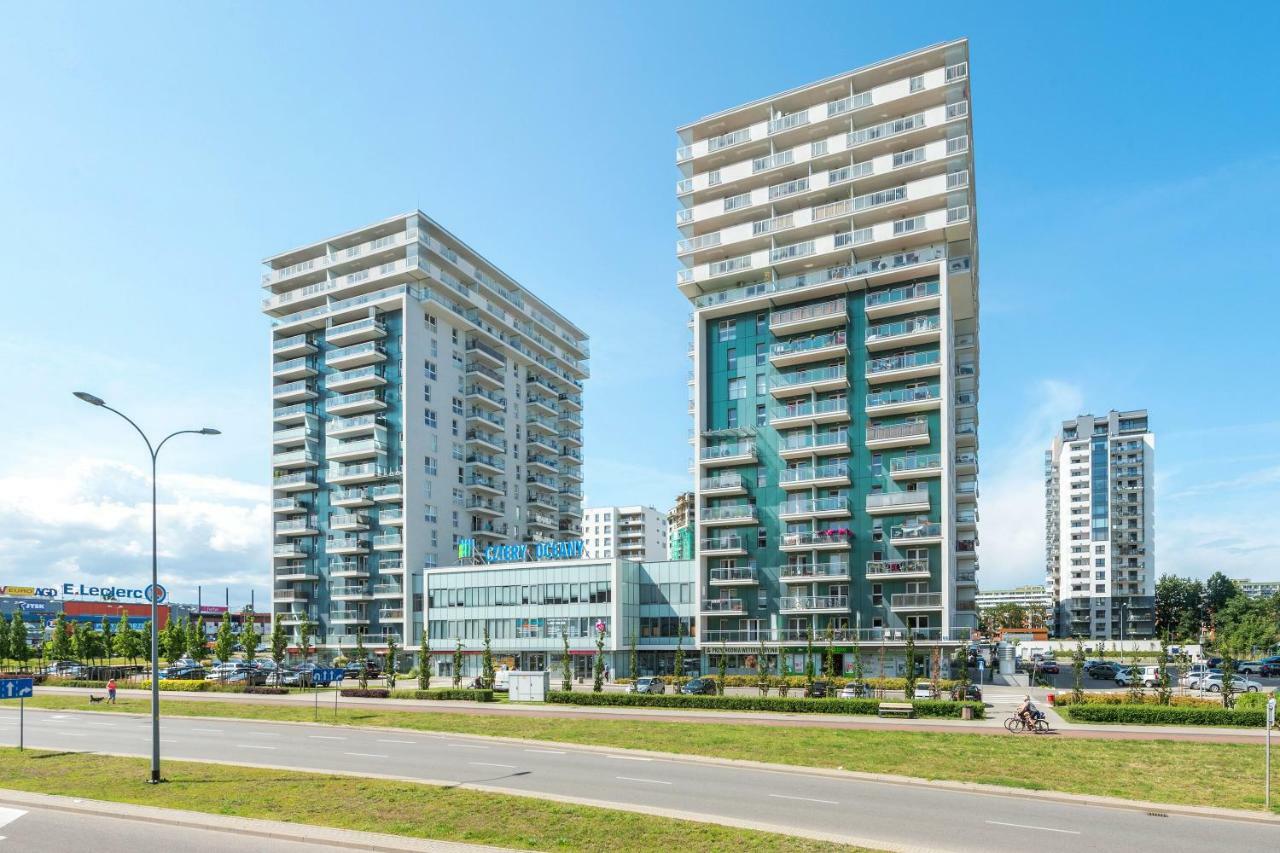 Beautiful Seaside View - 4 Oceans Premium Apartment Gdansk