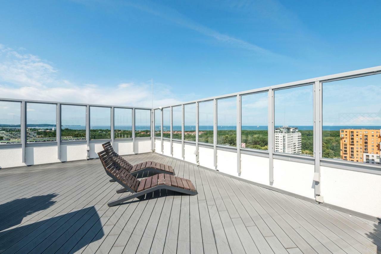 Beautiful Seaside View - 4 Oceans Premium *