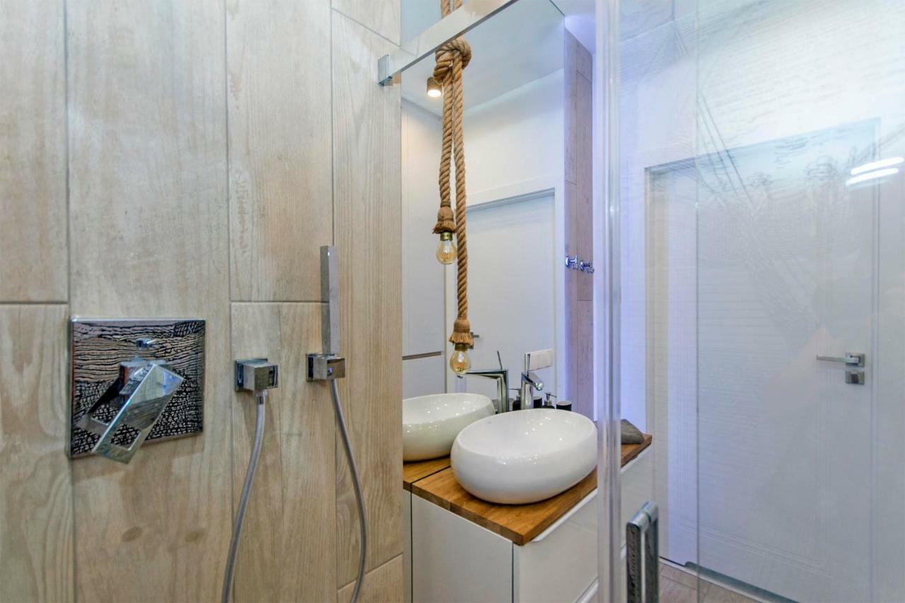 Apartment Marine By Oneapartments Gdansk