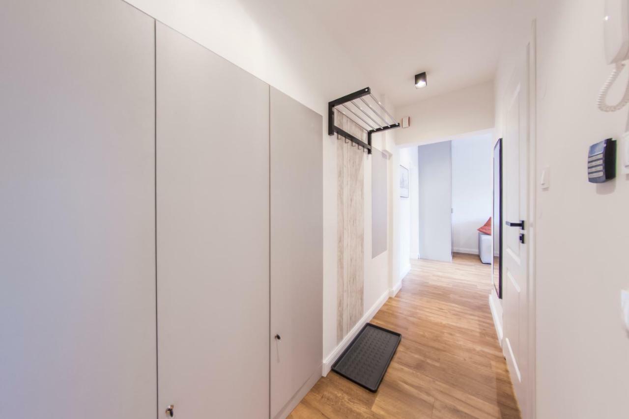 Apartment Family Luxury Comfort Old Town Apartament, 1-8, 2 Sypialnie I Salon, Parking W Cenie Gdansk